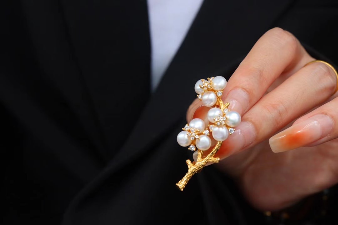 Plum Pearl Brooch - 5