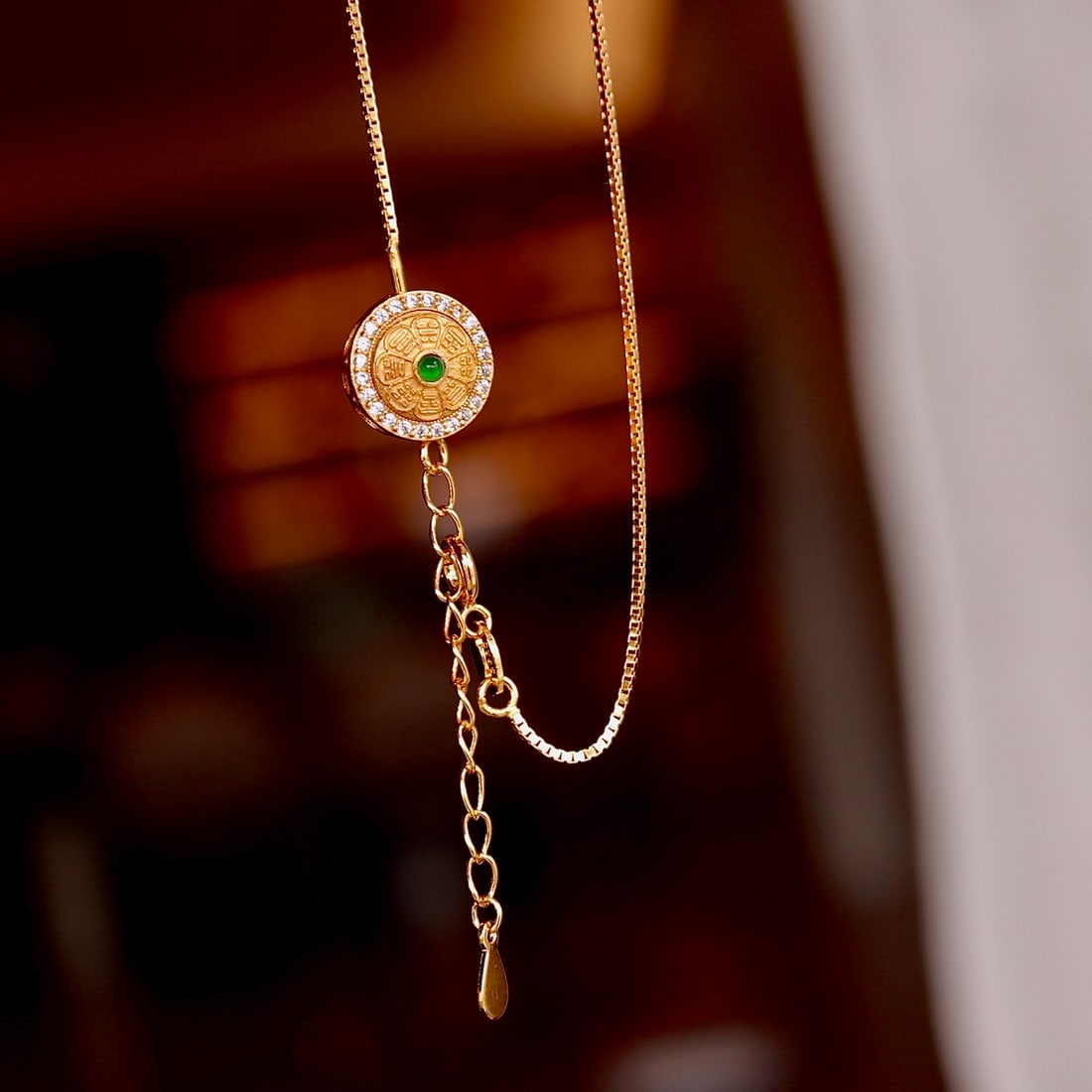 All-Purpose Natural Jade Bracelet with Pendant: All-Purpose Natural Jade Bracelet with Pendants, Rotatable Nine Palace Bagua Plate, Harmonizing Fortune, Smooth Sailing, S925 Sterling Silver Bracelet Reserve: $100.00 Shipping: Domestic: Shipping rat