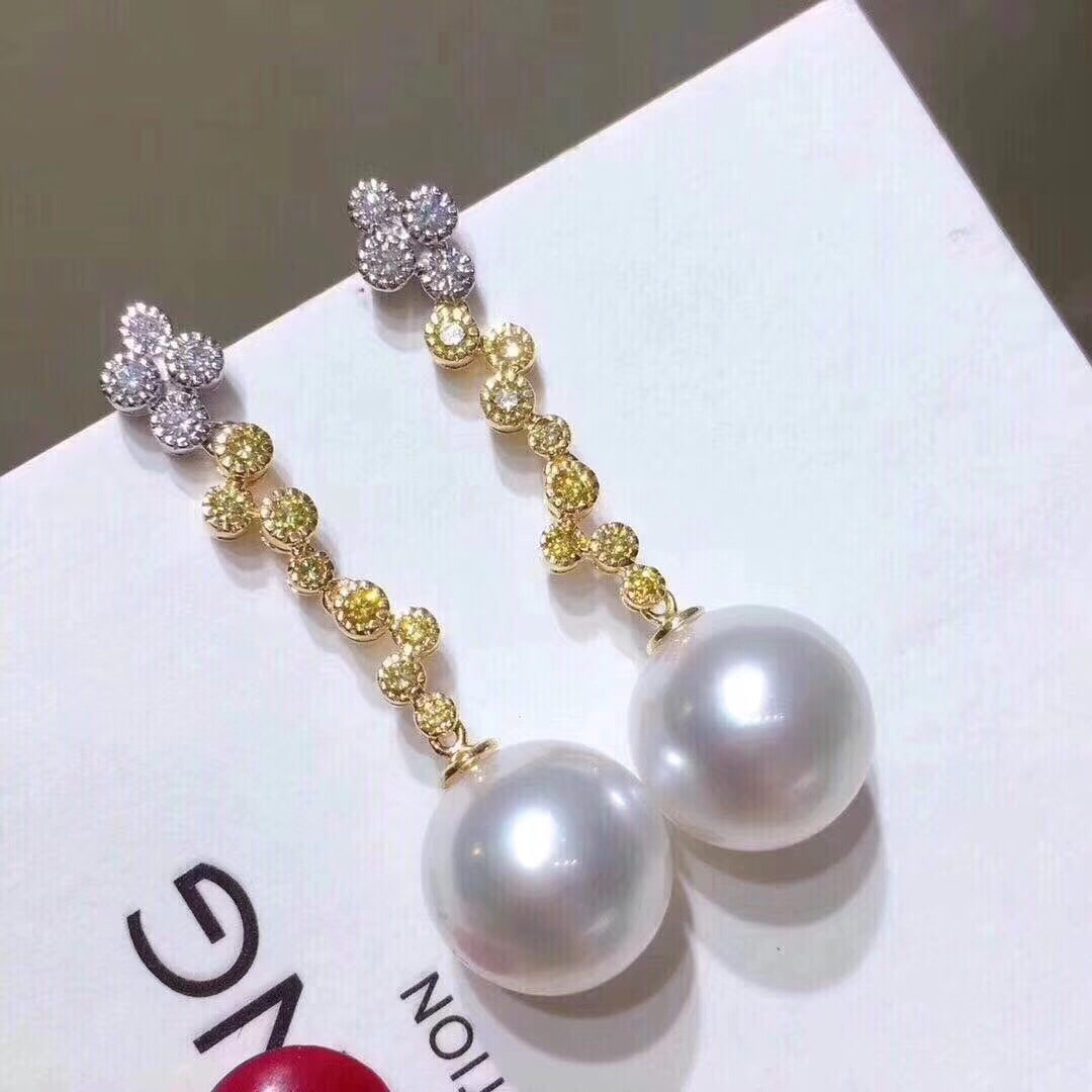 S925 Sterling Silver with Natural Pearl Earrings: 925 Sterling Silver with Inlay, Top Quality Natural Pearl Earrings 9-10mm, Natural Pearl Earrings Reserve: $200.00 Shipping:Domestic: Shipping rates are determined by destinationInternational: