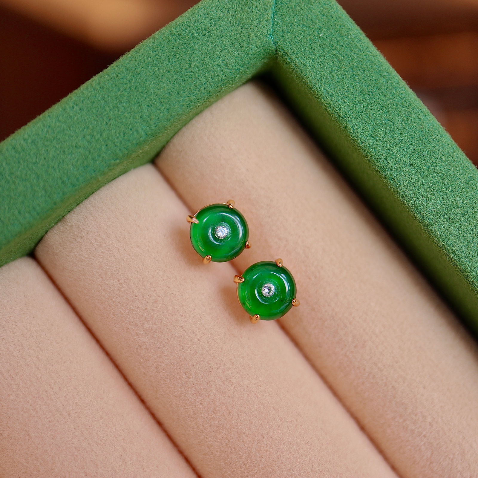 Natural Jade Peace Pendant Earrings: Natural Jadeite Peace Pendant Earrings, approximately 7mm S925 Sterling Silver Inlay Reserve: $100.00 Shipping: Domestic: Shipping rates are determined by destination International: Foreign shipping r