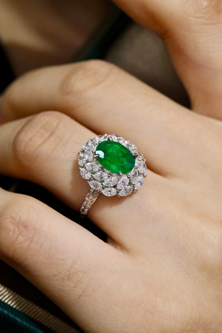 18K Brazilian Emerald Ring - 2