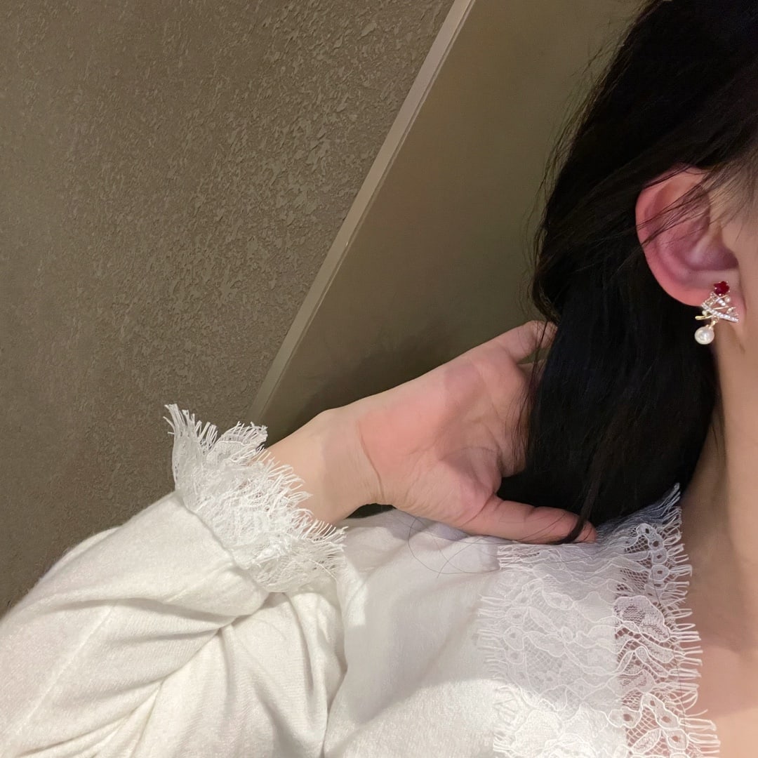 Christmas Tree Pearl Earrings - 6