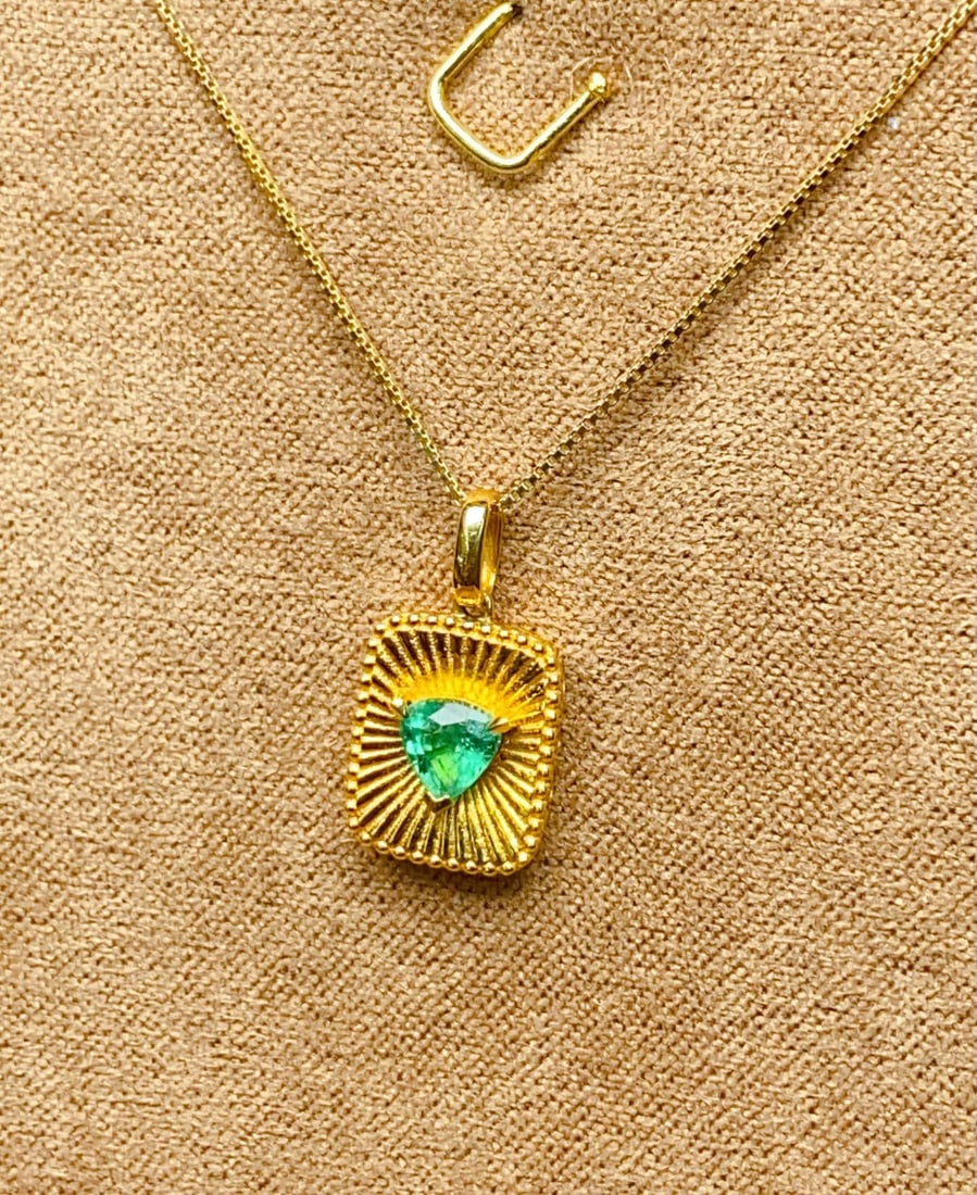 18k Gold with Diamond Encrusted Natural Emerald Pendant - 2