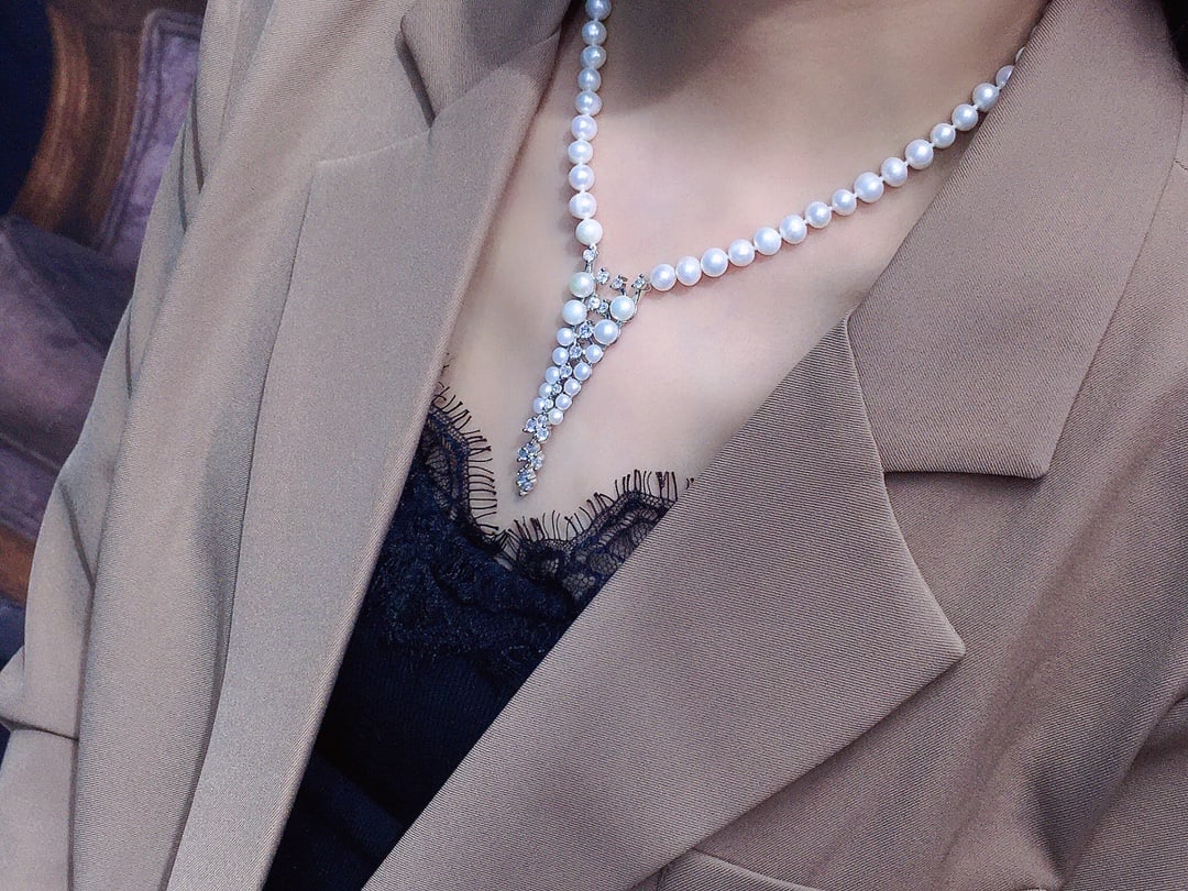 Natural Freshwater Pearl Necklace - 7