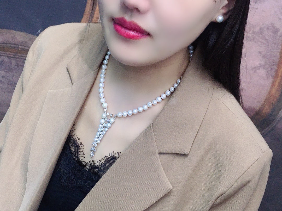 Natural Freshwater Pearl Necklace - 8