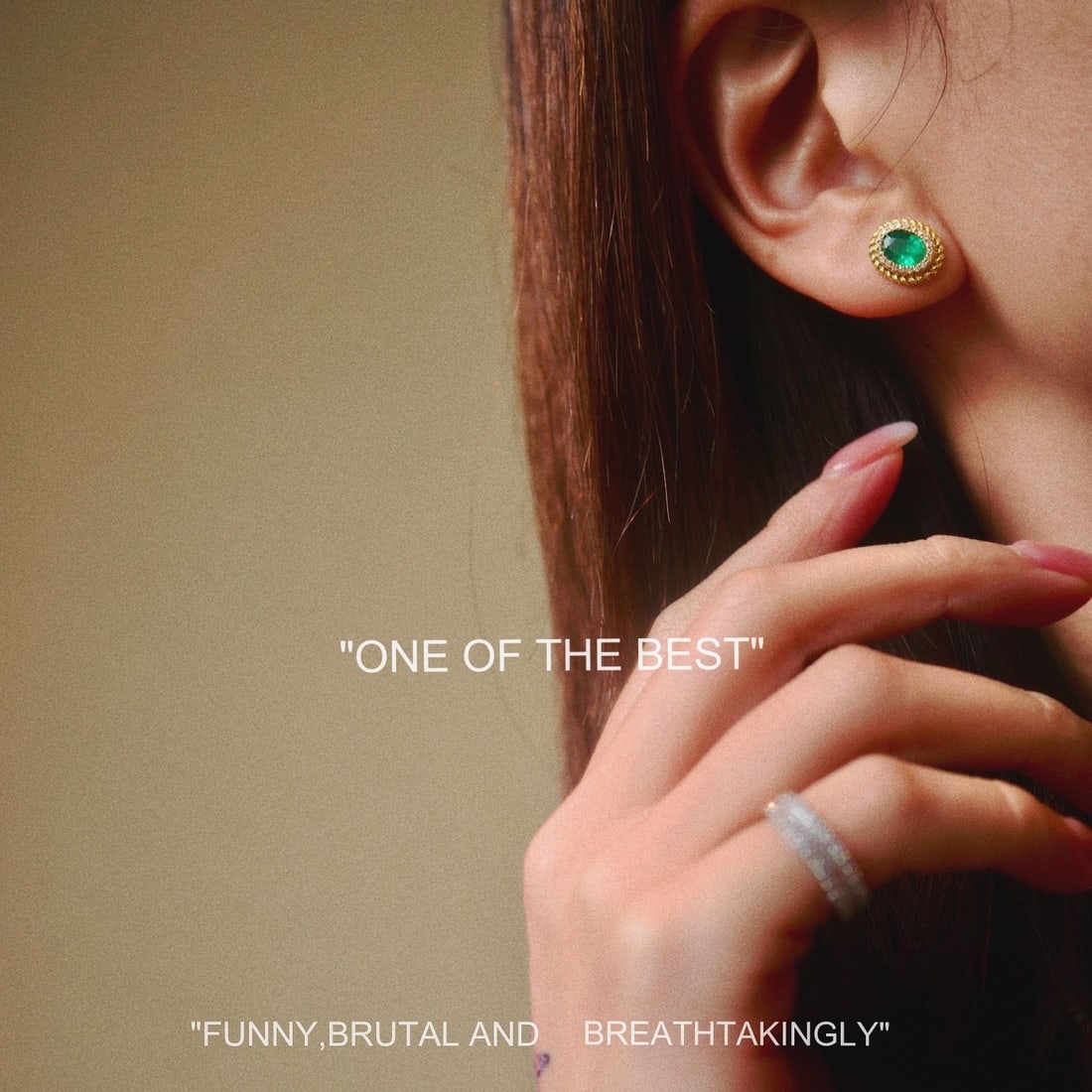 Pair of 18K Gold Emerald Details Diamond Stud Earrings - 6