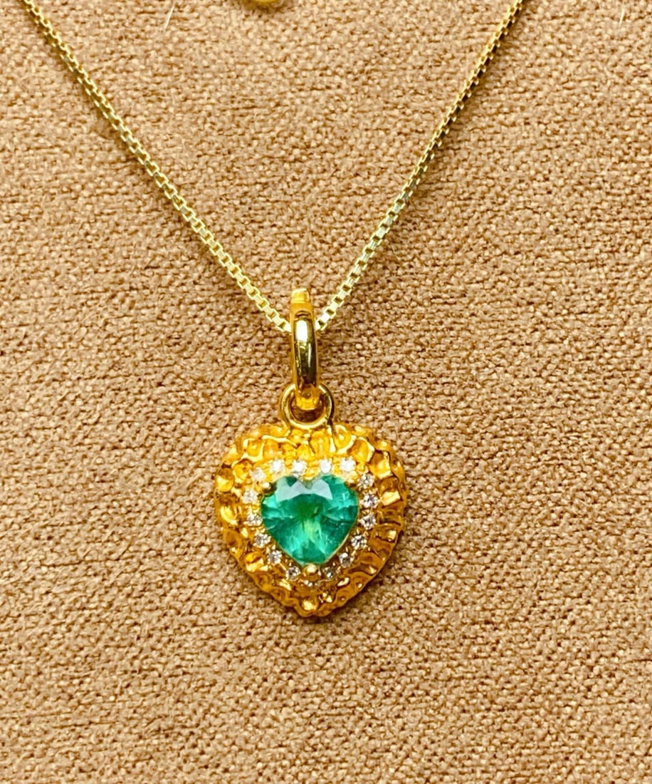 Natural Emerald Pendant - 5