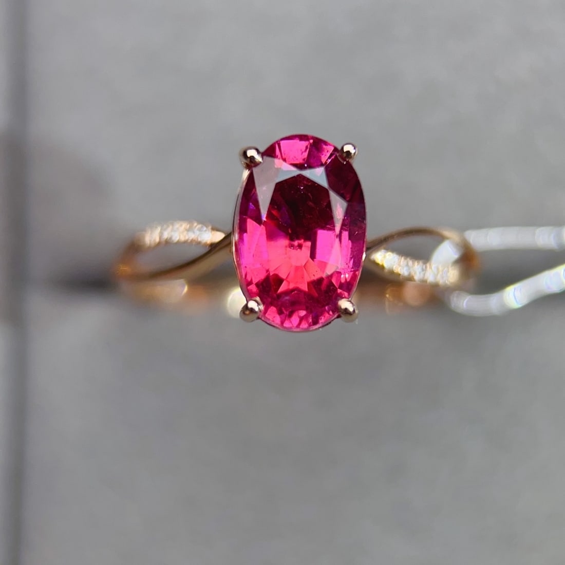 18k gold ring with diamond and tourmaline inlay - 2