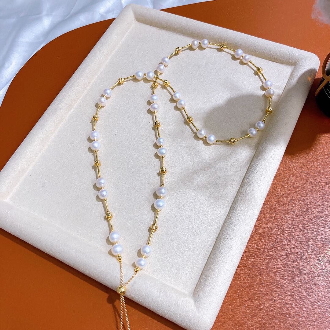 Adjustable Natural Pearl Sweater Chain