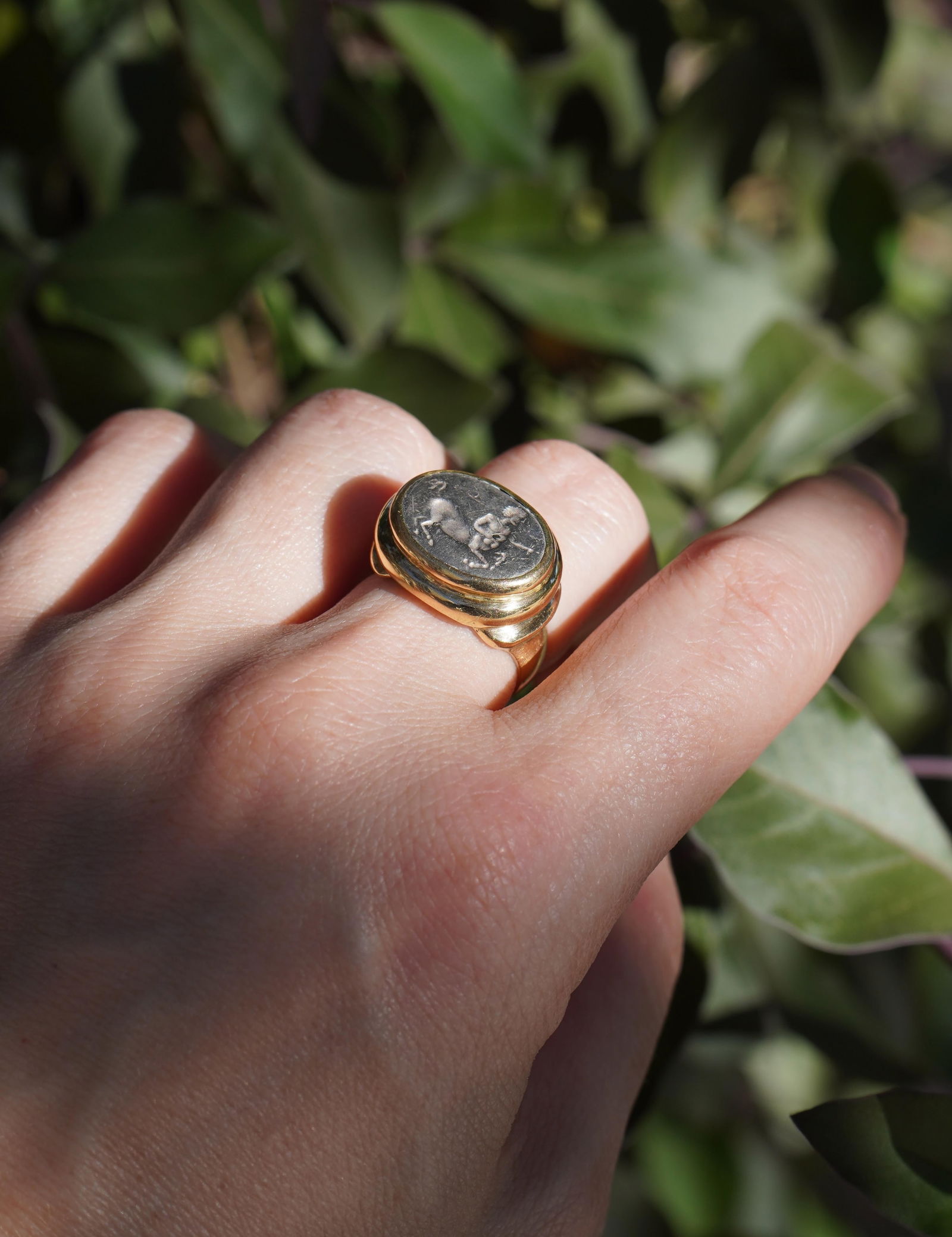 Vintage Bvlgari 18k Gold Ancient Silver Magna Grecia Centaur Ring - 10