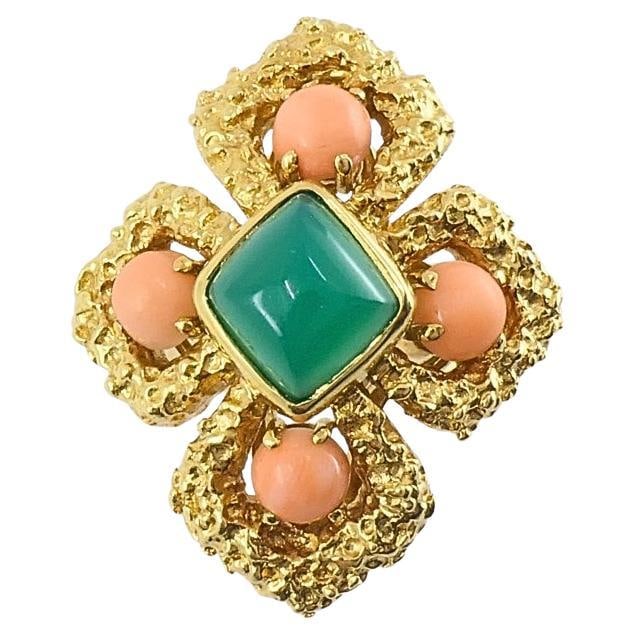 Vintage Van Cleef & Arpels 18k Gold Coral Chrysoprase Ring: Title: Vintage Van Cleef & Arpels 18k Gold Coral Chrysoprase Ring Description: Vintage Van Cleef & Arpels 18k yellow gold ring showcasing chrysoprase and angel skin coral in a bold 1970s sculptural
