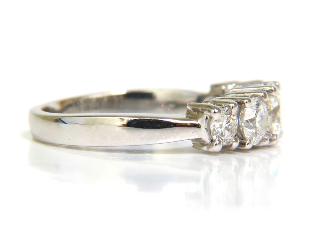 1.20CT DIAMONDS BAND 5 STONE RING 14KT H/VS+ - 5