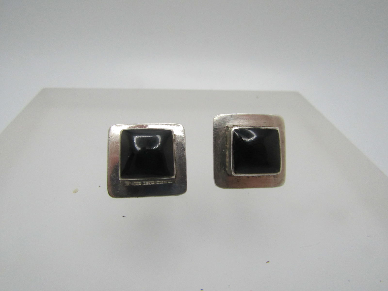Vintage Sterling Onyx Earrings, Pierced, Mexican, 1970's-1980's, Signed: Vintage Sterling Onyx Earrings, Pierced, Mexican, 1970's-1980's, Signed T8-152, marked Mexico and sterling. Tested and test as sterling with a weightof appx. 8.57 gr. They have a raised bezel-set squa