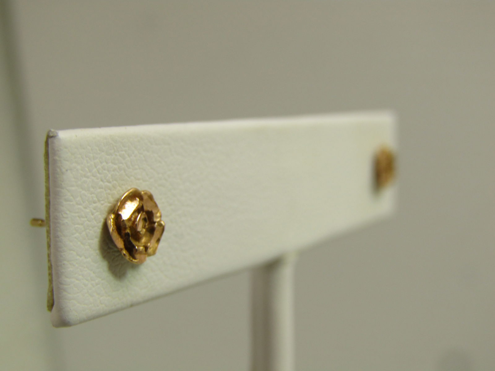 Vintage 14kt Gold Rose Earrings, Studs, Signed MA, 1980's - 3