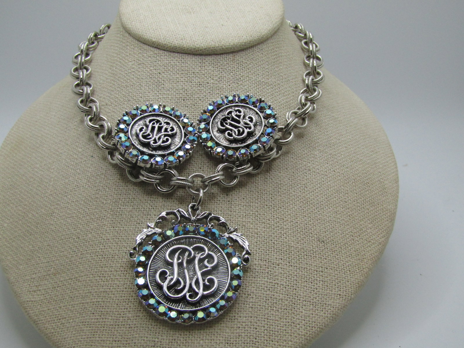 Vintage AB Rhinestone Necklace & earrings Set, 1950's, 15": Vintage AB Rhinestone Necklace & earrings Set, 1950's, 15" necklace with a double round link chain, one link textured and one s moth - wide spring clasp - older sttyle. This has a scrolled drop pendan