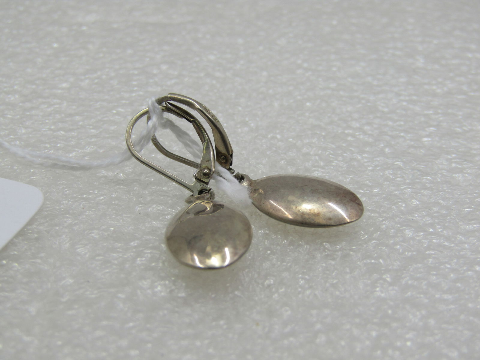 Sterling Oval Domed Drop Pierced Earrings, Leverback, 1.5": Sterling Oval Domed Drop Pierced Earrings, Leverback. Marked .925, appx. 2.20 gr. Appx. 1.5" from curved on post. Very good condition. (INV. W. 11621.1X1 SS J 5937 LD 11/12/21). Reserve: $30.00 Shippi