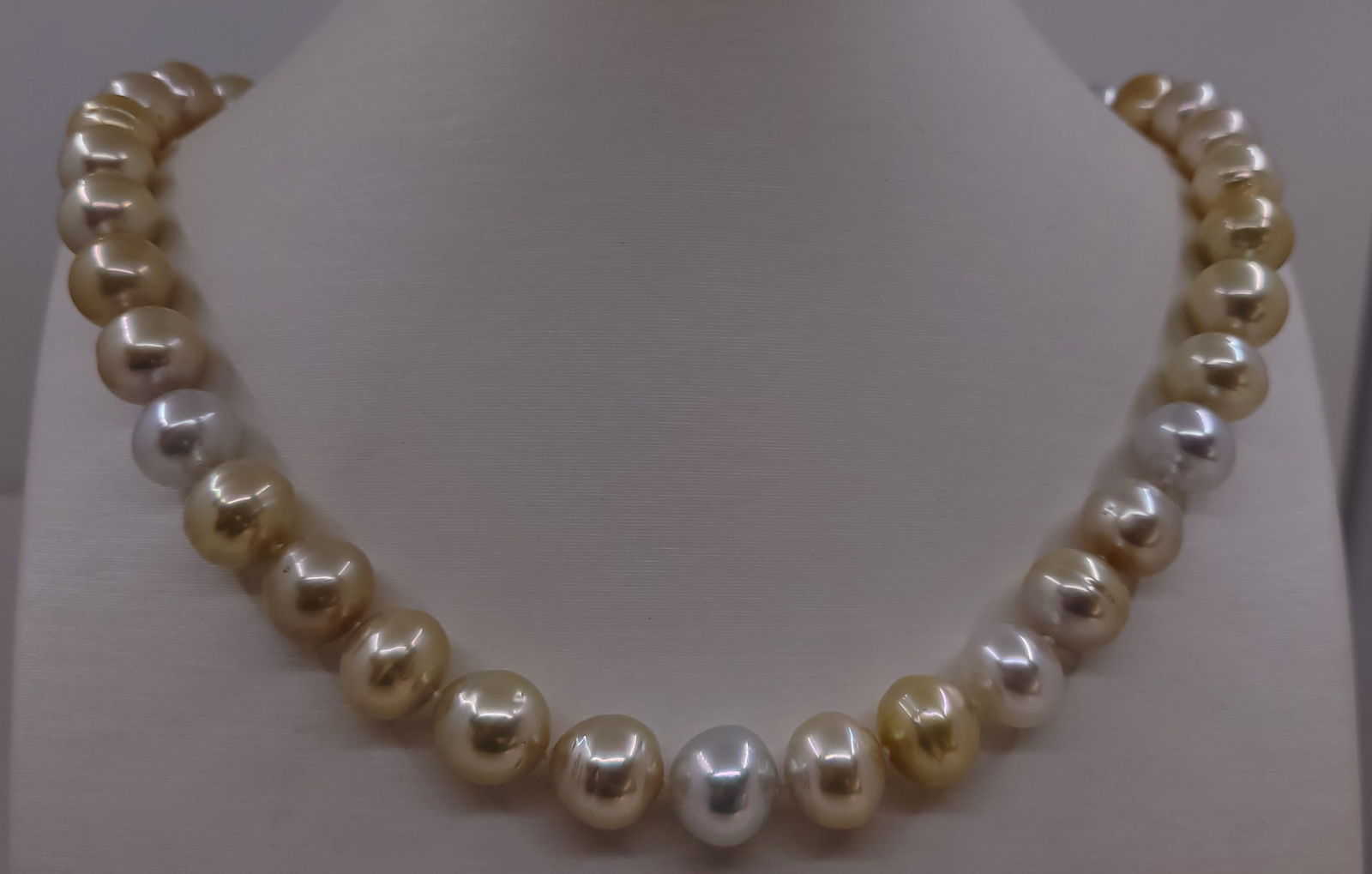 Necklace PSL Certified Australian South Sea Pearls - 10.0x12.0mm (1 of 18)