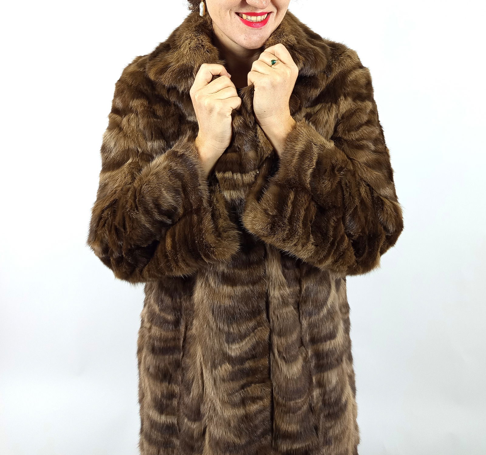 SABLE FUR COAT EU: L; US: 16 - 12