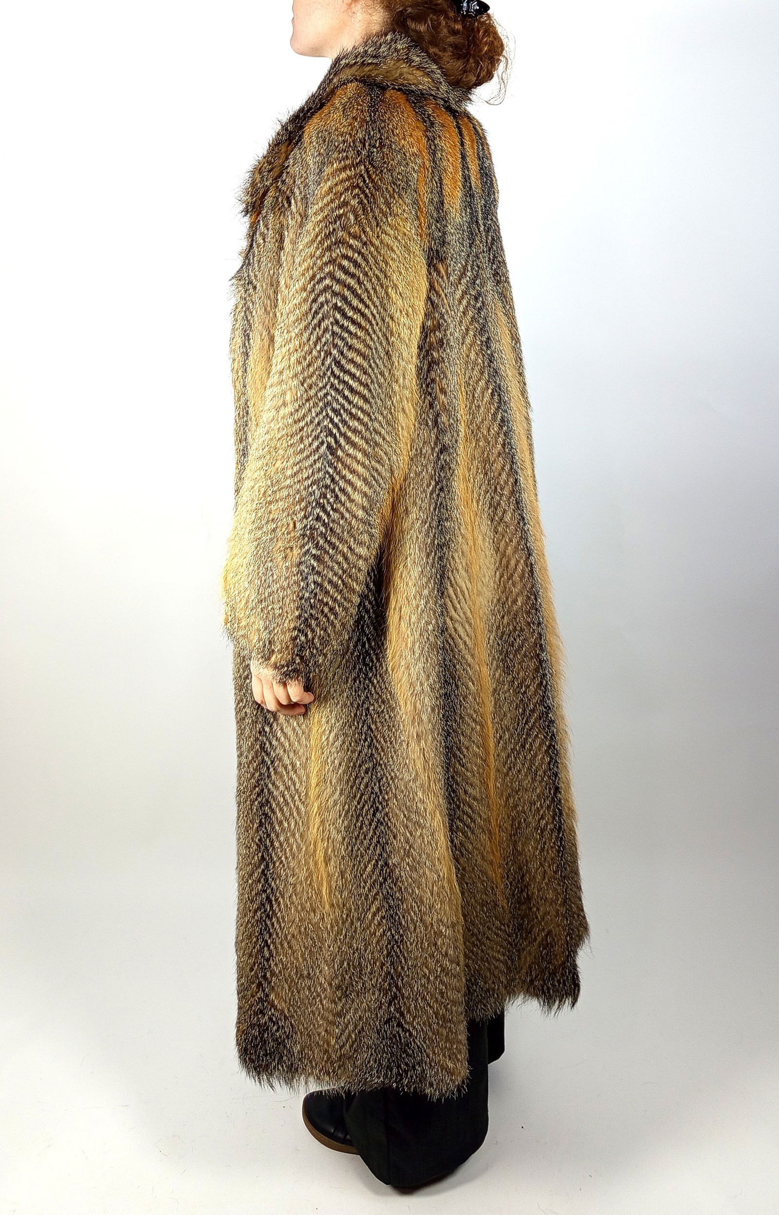 CROSS FOX FUR COAT EU: L - US:18 - 7