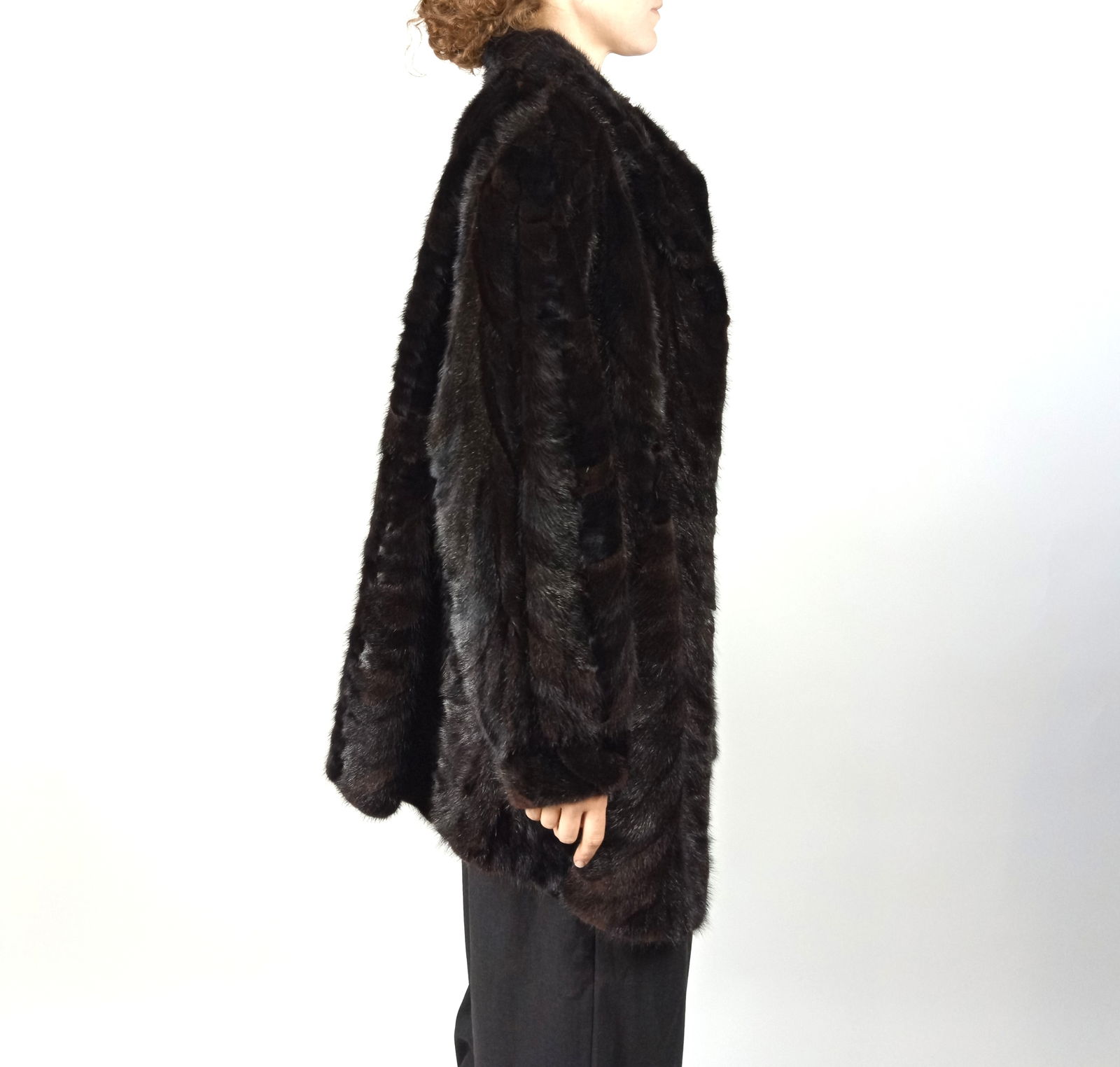 MAHOGANY MINK SHORT COAT EU: XXL - US:24 - 7