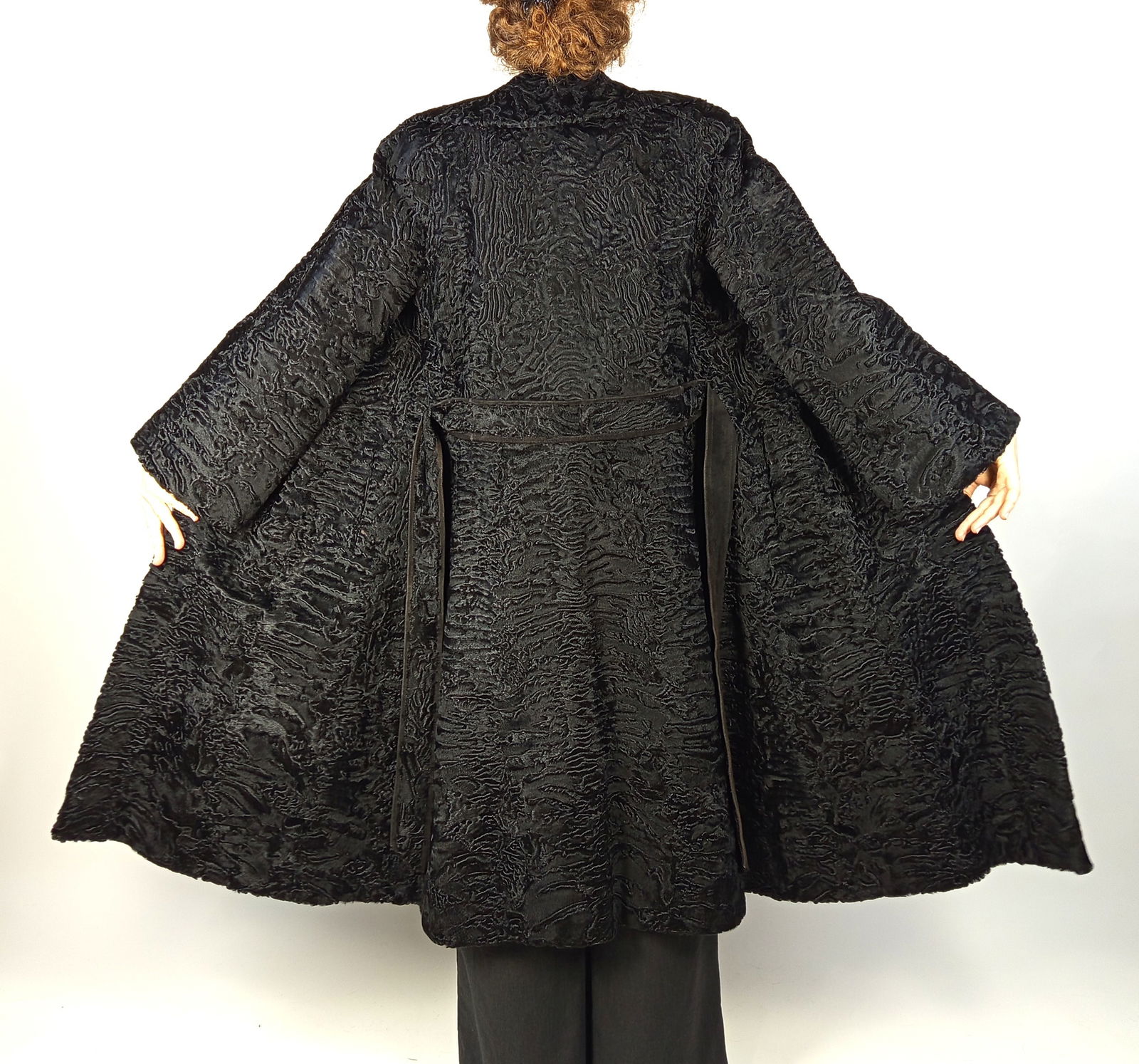 BLACK KARABUL FUR COAT EU: M - US:14 - 6