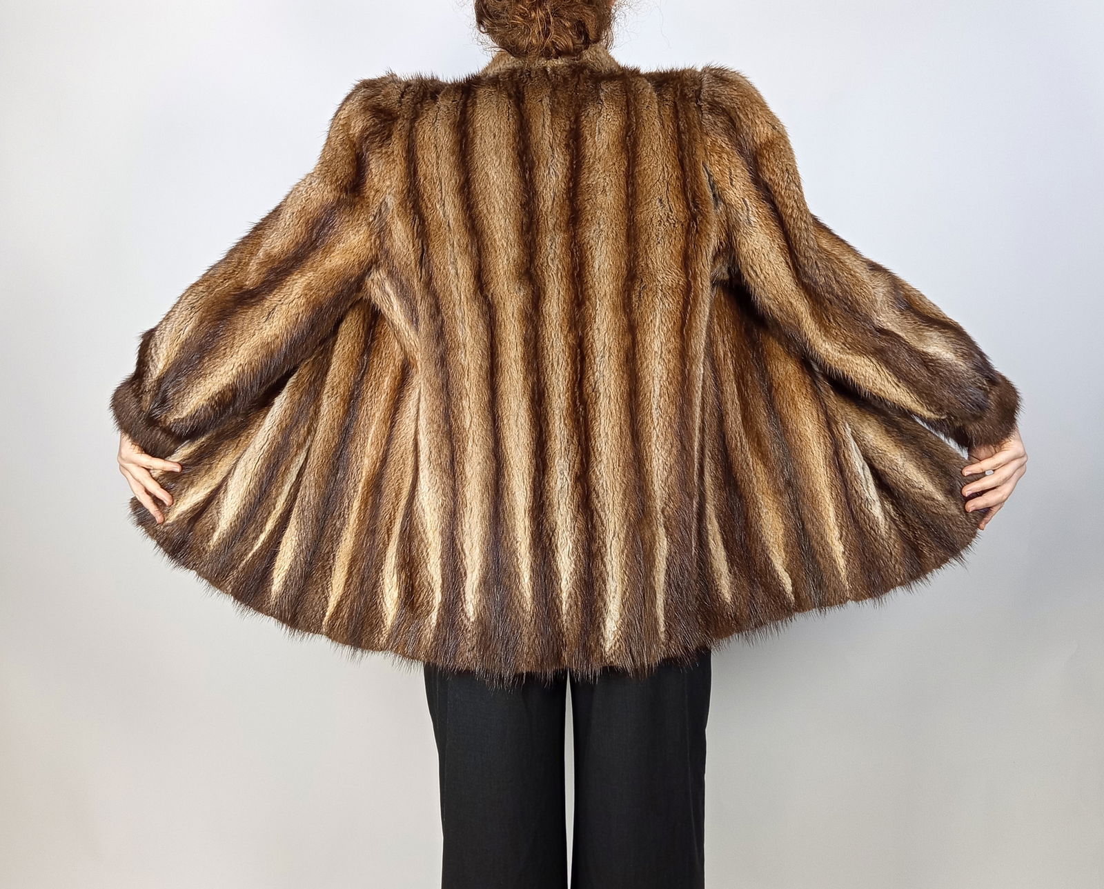 BISAM FUR JACKET EU: L - US:16 - 9