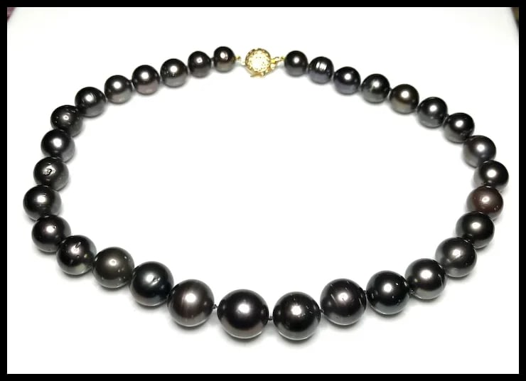 Estate Tahitian Black Pearl Necklace Strand with 14k Gold Clasp - 2