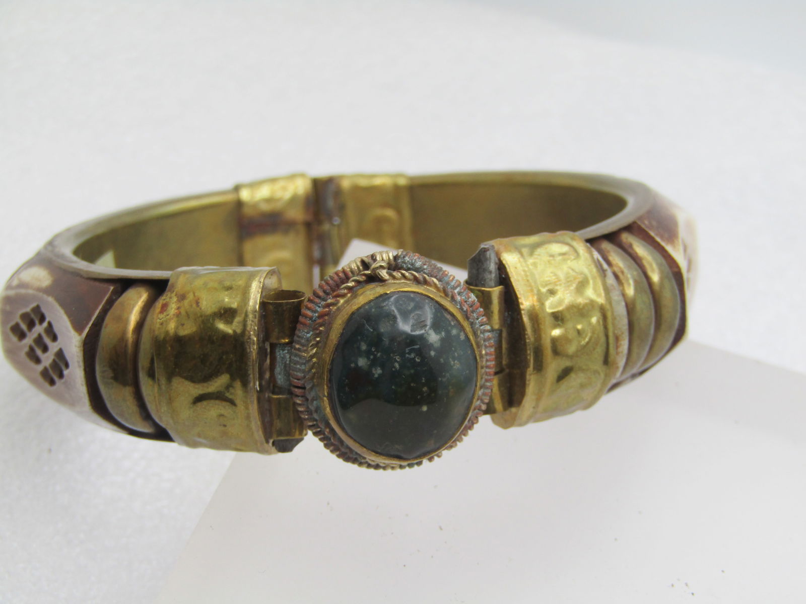 Vintage Bone Carved Hinged Bangle Bracelet with Stone, Pin Clasp, 7.75" - 3