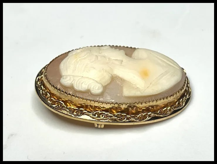 Vintage Oval Shell 12k GP Cameo Brooch/Pin - 5