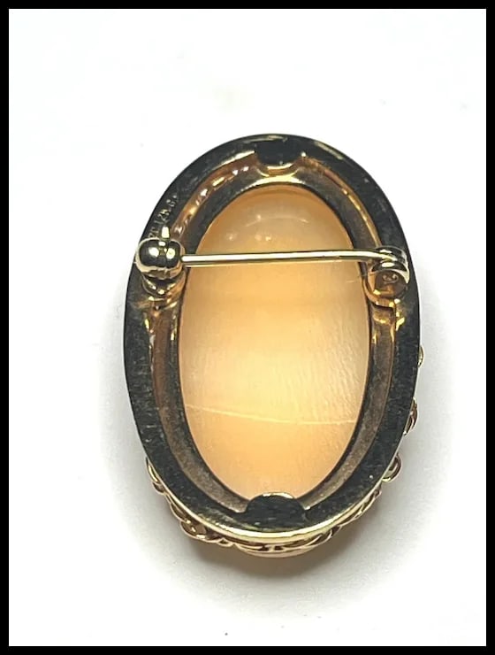 Vintage Oval Shell 12k GP Cameo Brooch/Pin - 8