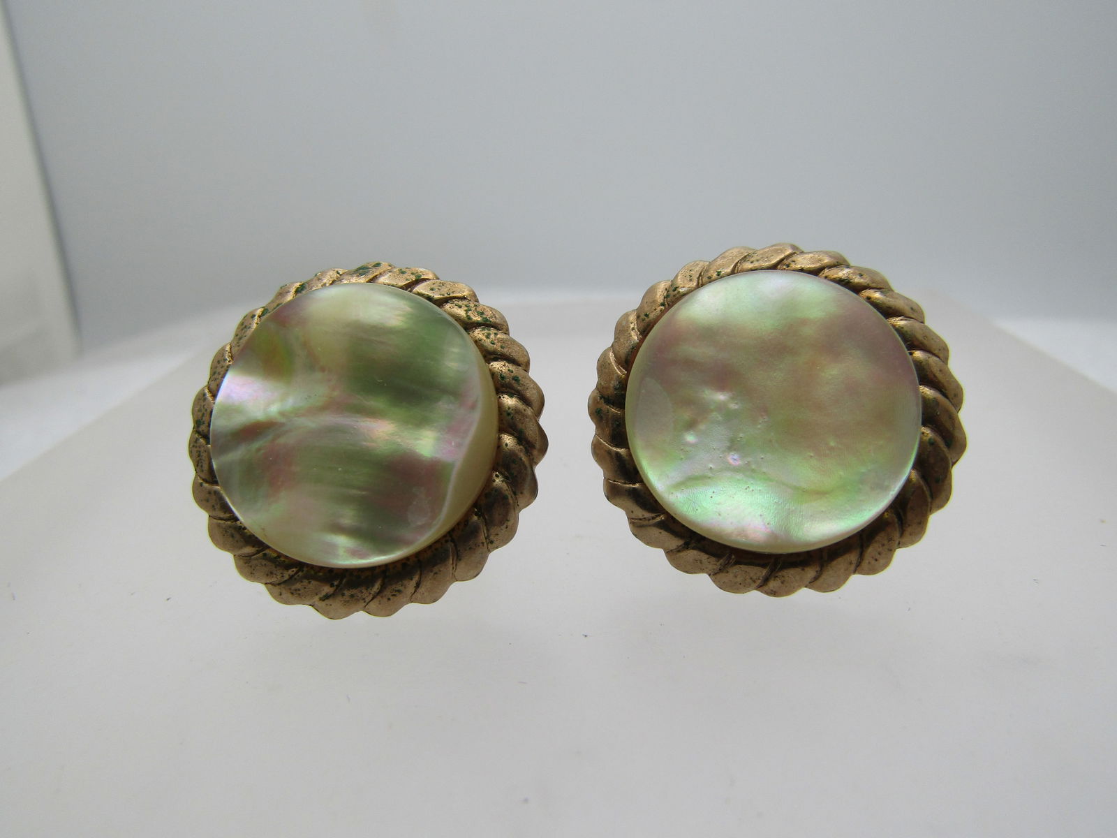 Vintage Mother-of-Pearl Cufflinks, 1950's-1960's (1 of 6)