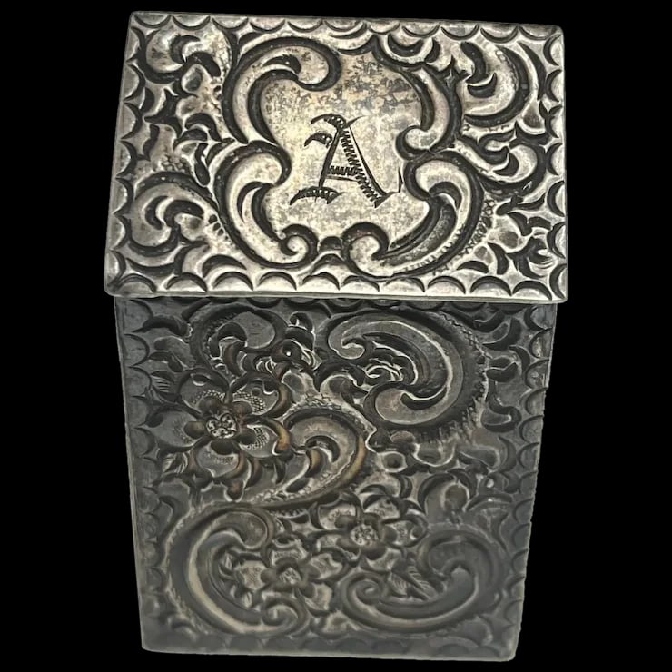 Vintage Ornate Matchstick Box Holder Engraved with the Letter "A": Title: Vintage Ornate Matchstick Box Holder Engraved with the Letter "A" Description: Vintage Ornate Matchstick Box Holder Engraved with the Letter "A"Sterling SilverWeighs 30 gramsMatch Box Holder Re