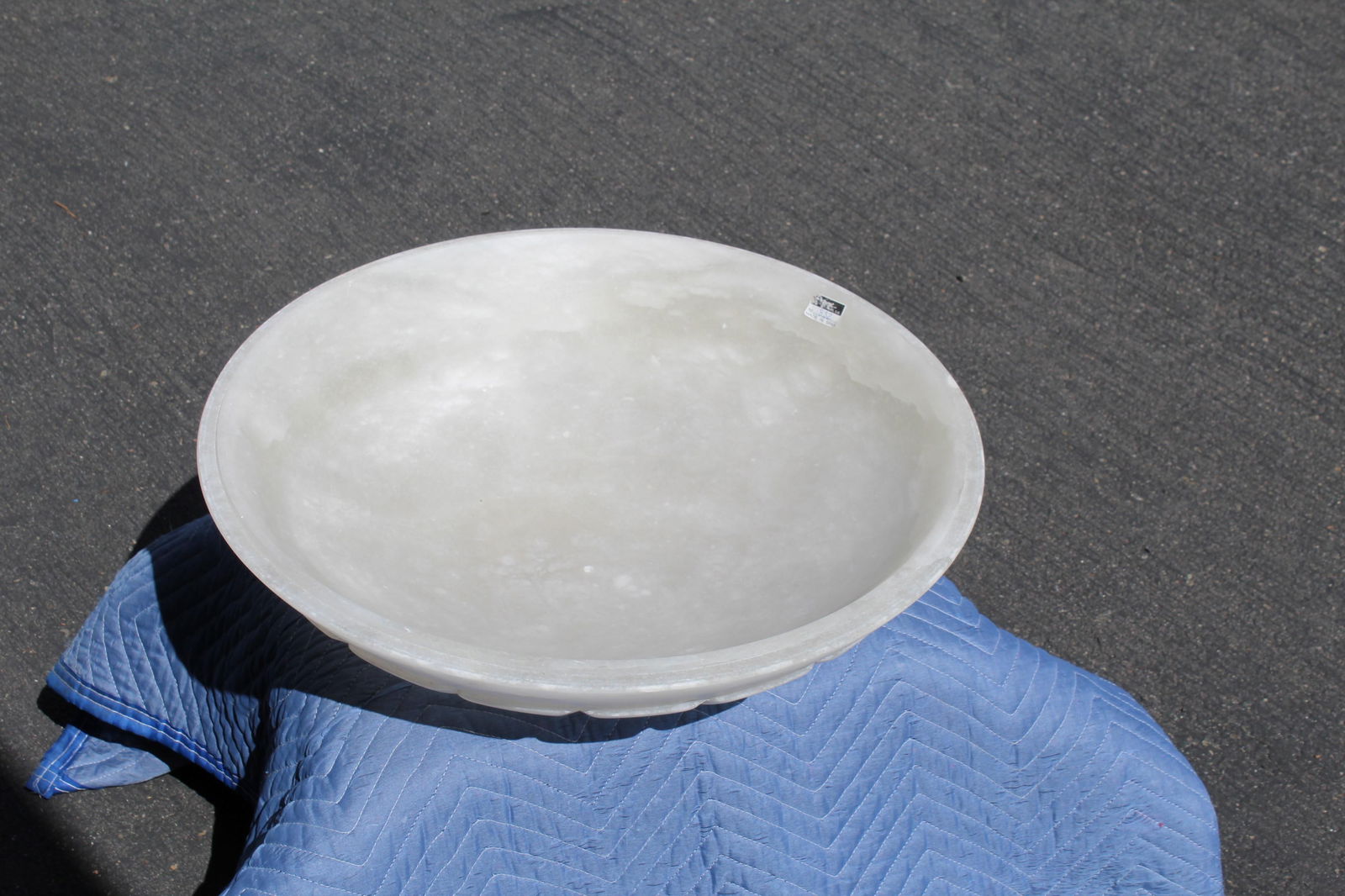 Deco/Modern Figurine Marble base - 17