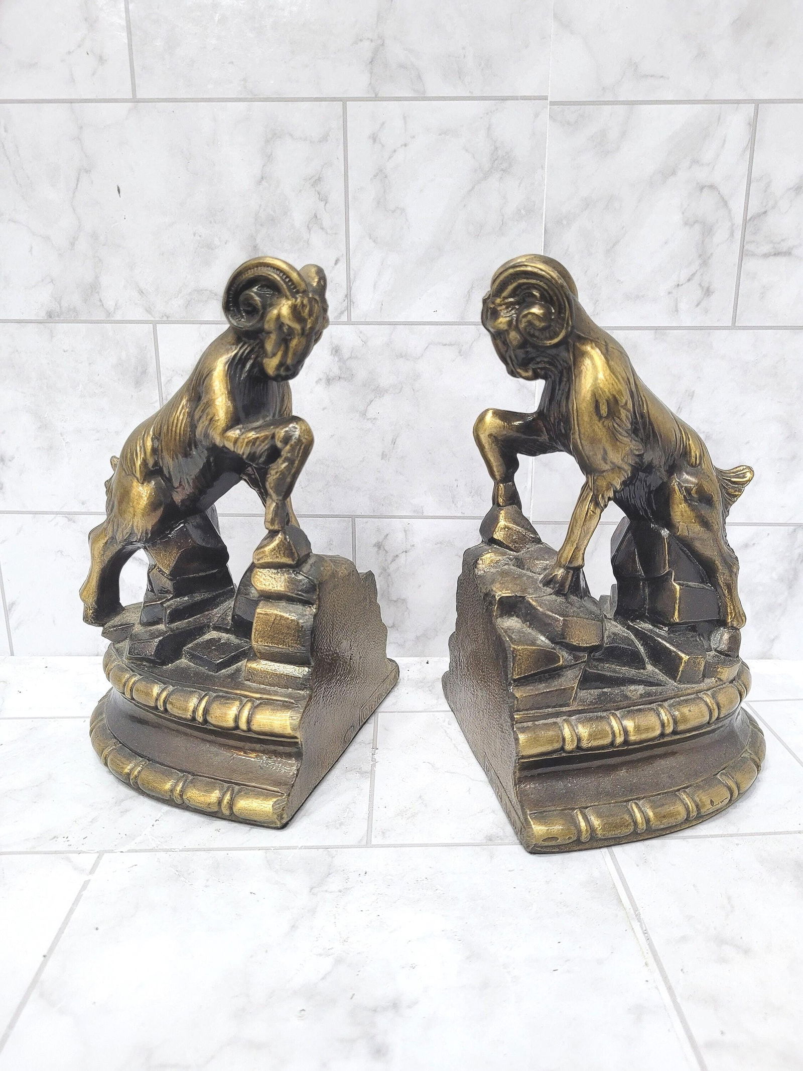 Vintage Ram Bookends 1974 Cast Metal Gilt Pair Hollywood Regency Library Office Decor Aries Park: Title: Vintage Ram Bookends 1974 Cast Metal Gilt Pair Hollywood Regency Library Office Decor Aries Park Sherman Description: Bold, sculptural vintage ram bookends by Park Sherman with a copyright date