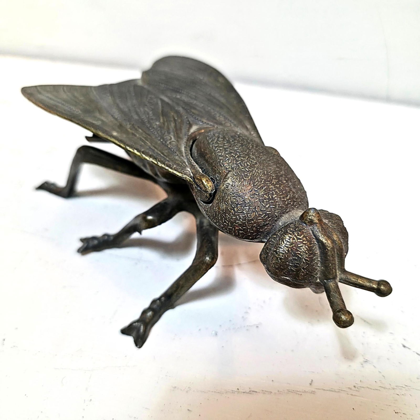 Italian Brass Fly Catchall Dish, Vintage Insect Ashtray, MCM Hollywood Regency Decor, Vanity Desk: Title: Italian Brass Fly Catchall Dish, Vintage Insect Ashtray, MCM Hollywood Regency Decor, Vanity Desk Trinket Tray Bar Cart or Cocktail Lounge Description: Vintage brass fly ashtray / trinket dish