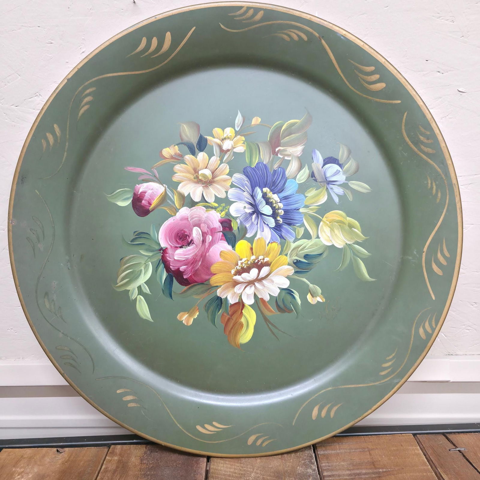 Vintage Italian Tole Tray, 20" round floral metal platter, green hand painted wall decor Cottagecore (1 of 10)