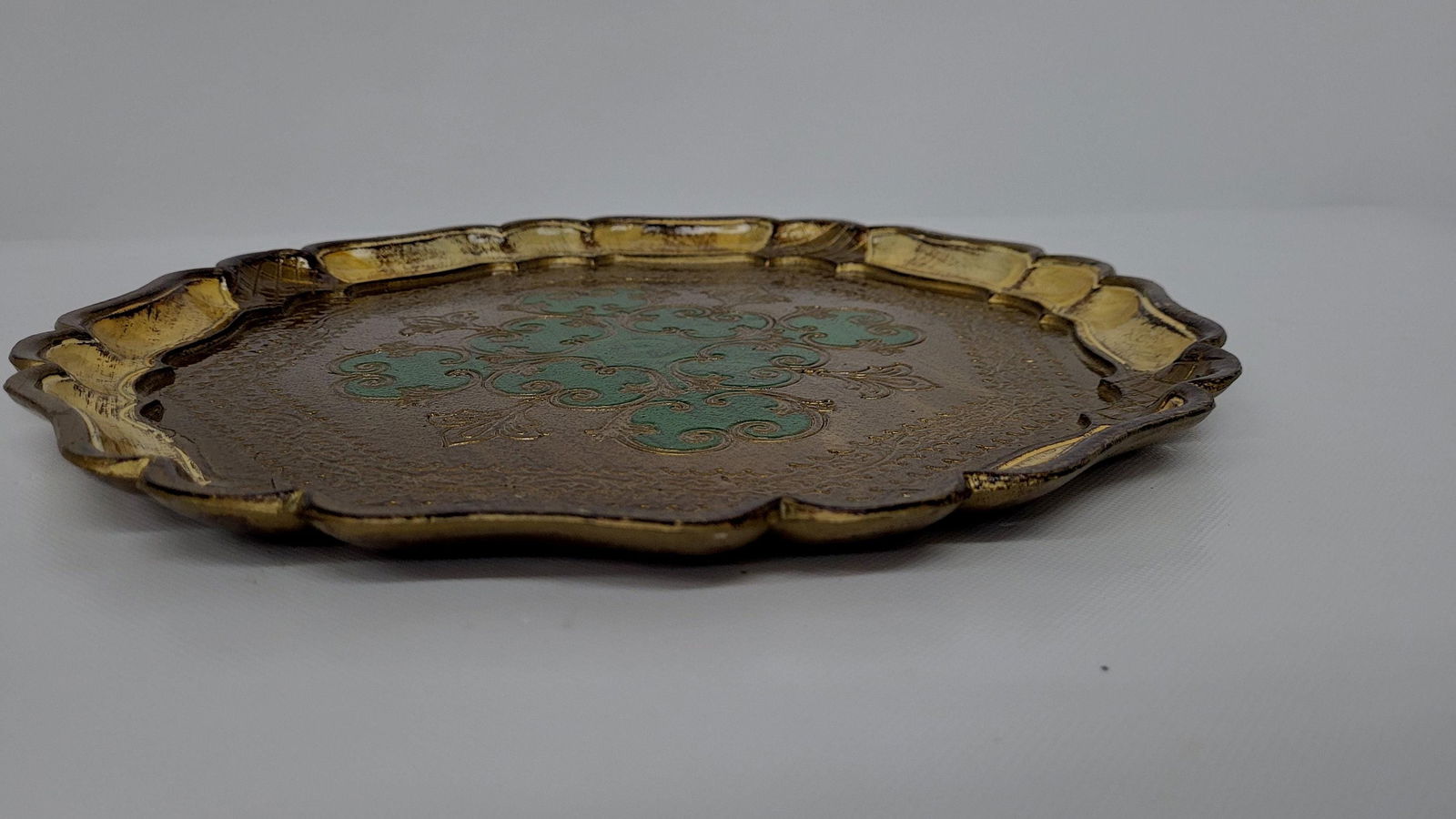 Vintage Italian Round Tray Green & Gold for Vanity or Bar cart, stamped Made in Italy, 13" - 5