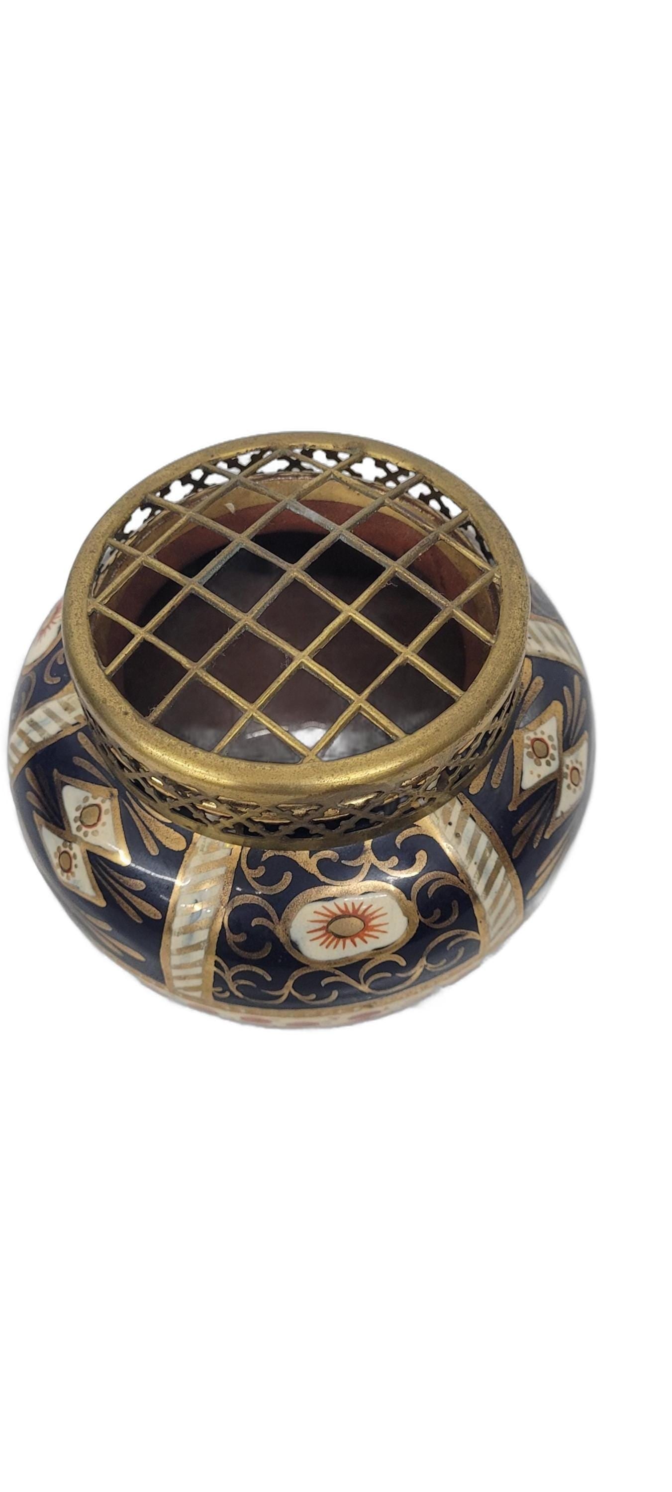 Vintage Imari Lingard England Flower Frog â€“ 5.5â€ Porcelain - 2