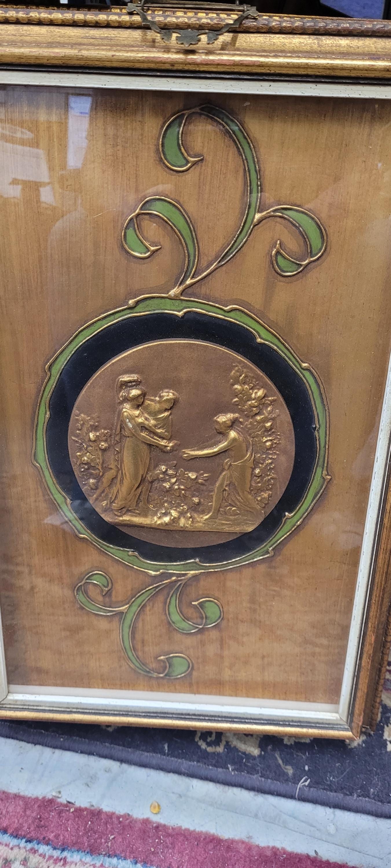 Vintage Neoclassical Wall Art Set of 2 Hanging Sungott Medallion Display Roman Gravure Decor Unique - 3