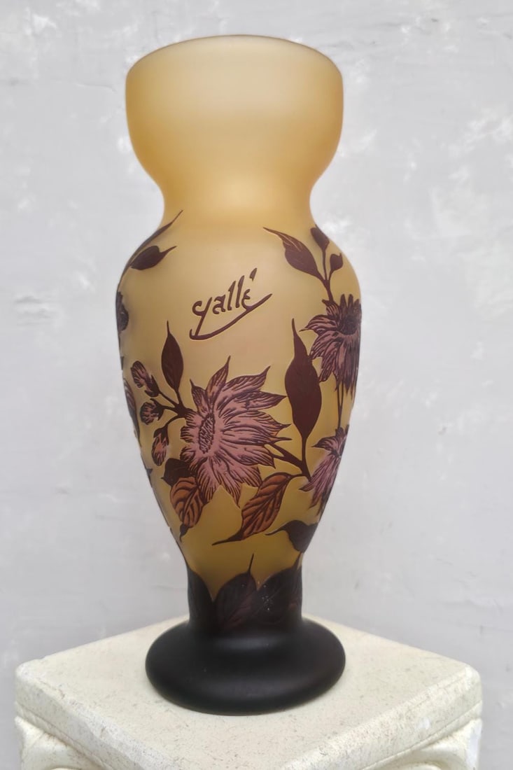 Vintage Art Nouveau French Cameo Glass Vase Galle Style Purple Plum Grandmacore Hollywood Glam - 8