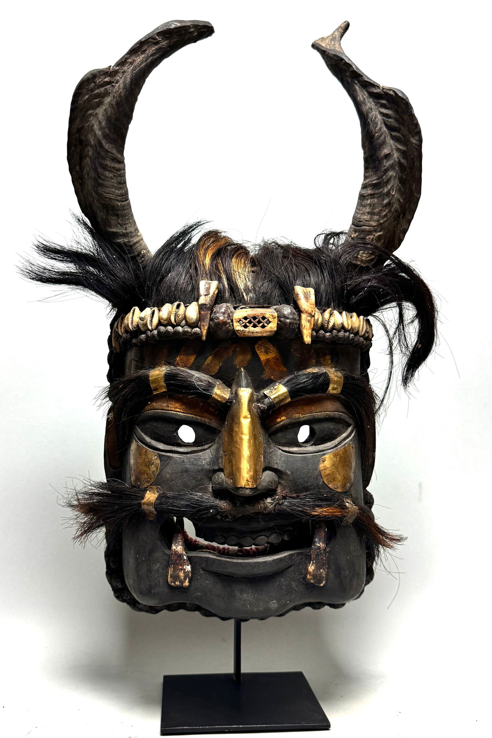 Large shaman mask - Nepal (1 of 19)