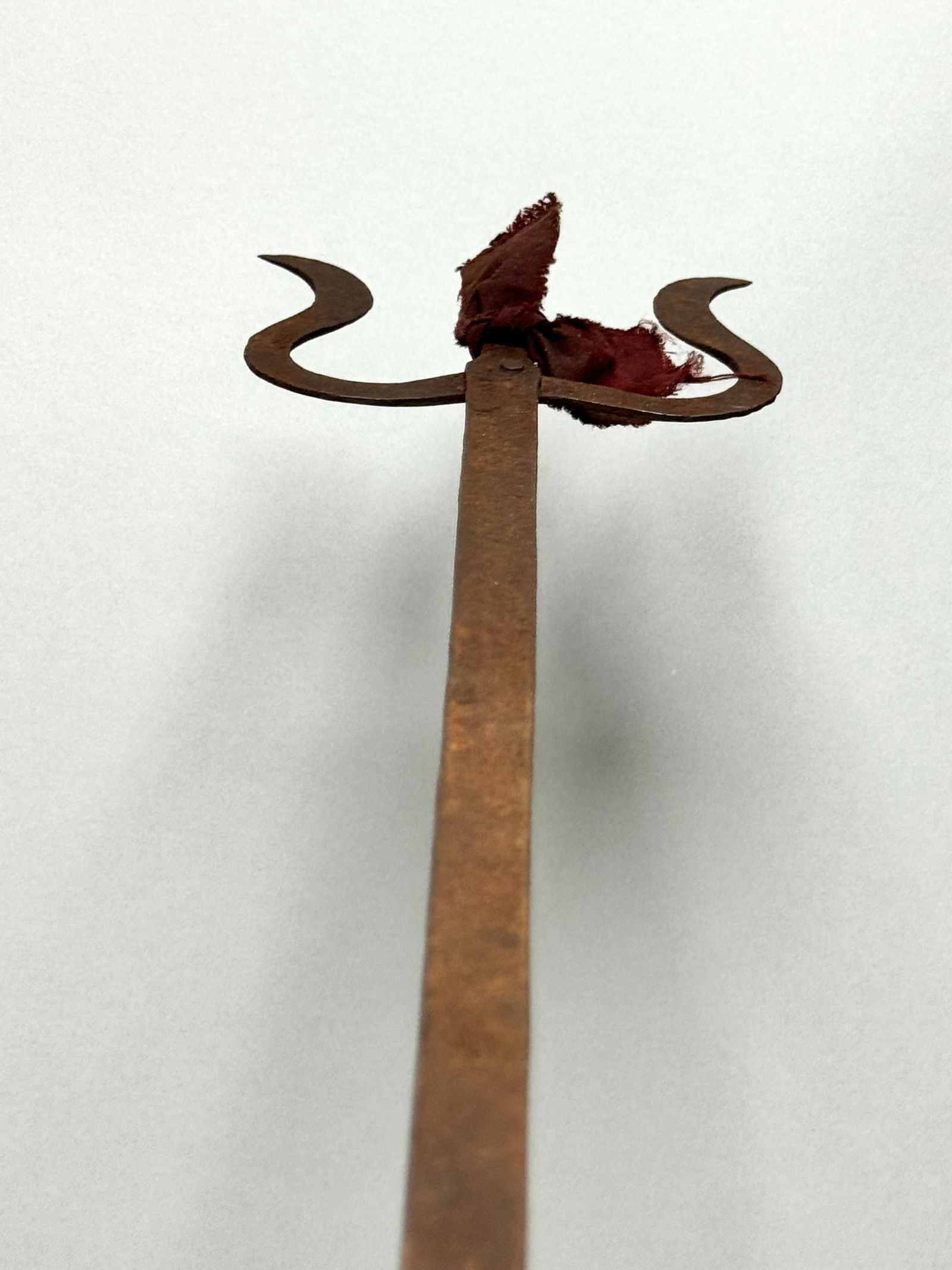 Ritual Trisula Trident on Phurba - Iron (cast), Cotton - Nepal - First half 20th century - 14