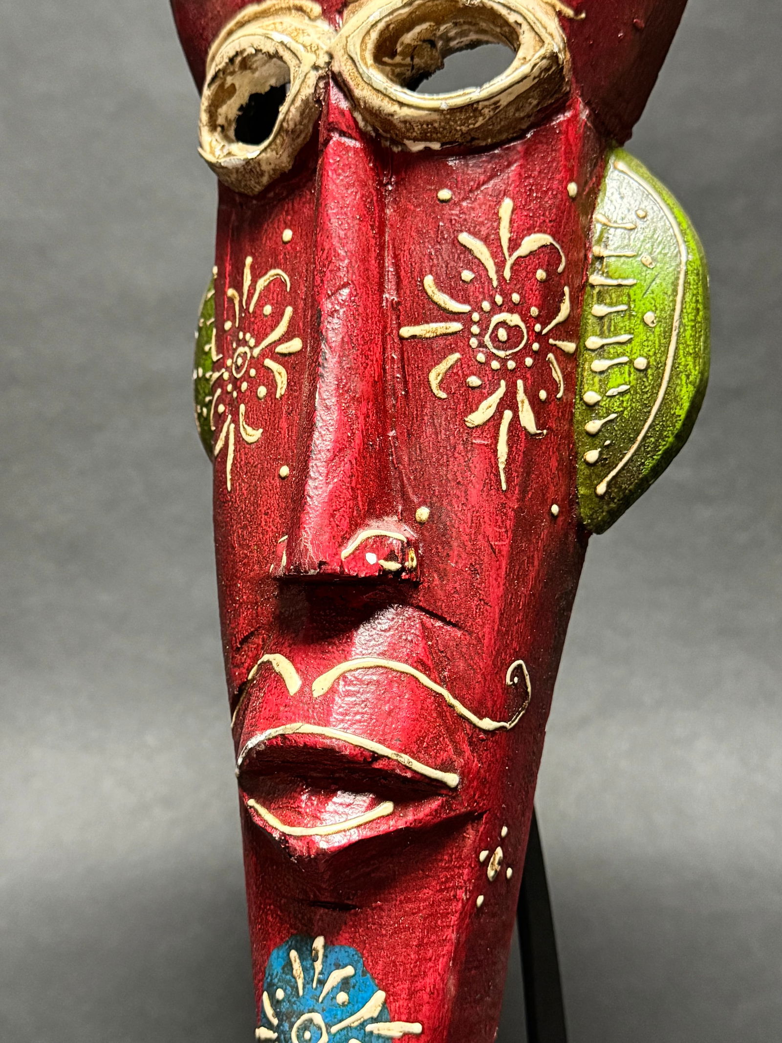 Indian Handicrafts Tribal Art Hand-Carved & Painted Wooden Mask - 11