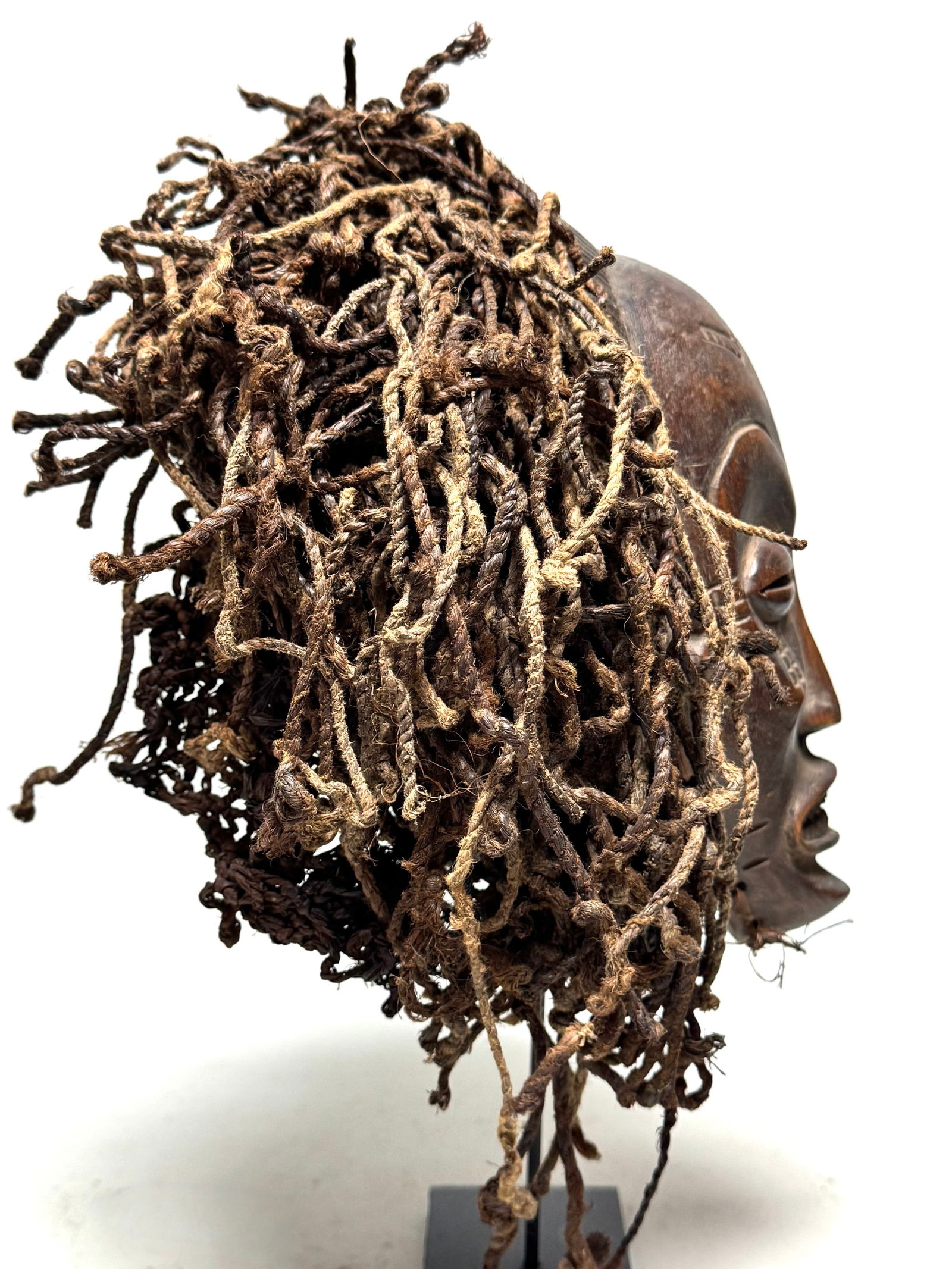 Mwana Pwo mask - Chokwe - Angola - 7