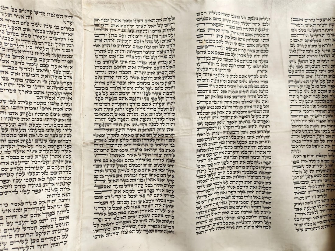 TORAH SCROLL LARGE FRAGMENT MANUSCRIPT on VELLUM antique BIBLE w/ MANTLE - 10