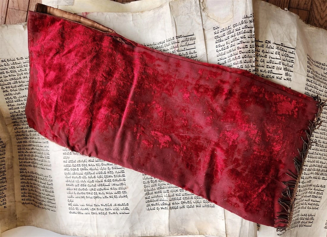 TORAH SCROLL LARGE FRAGMENT MANUSCRIPT on VELLUM antique BIBLE w/ MANTLE - 16