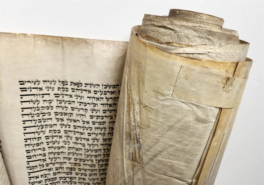 TORAH SCROLL LARGE FRAGMENT MANUSCRIPT on VELLUM antique BIBLE w/ MANTLE - 6