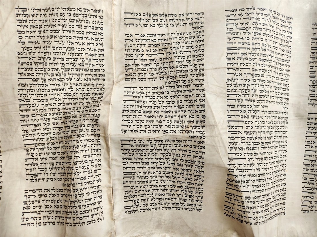 TORAH SCROLL LARGE FRAGMENT MANUSCRIPT on VELLUM antique BIBLE w/ MANTLE - 8