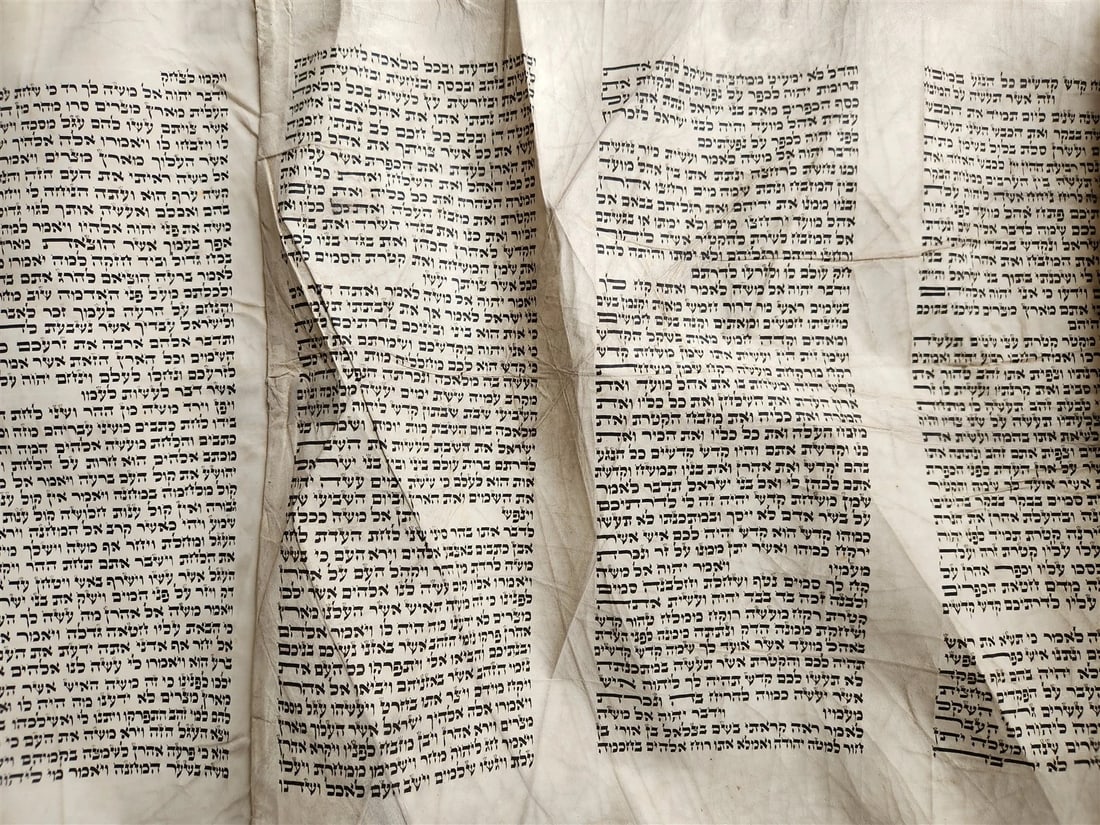 TORAH SCROLL LARGE FRAGMENT MANUSCRIPT on VELLUM antique BIBLE w/ MANTLE - 9