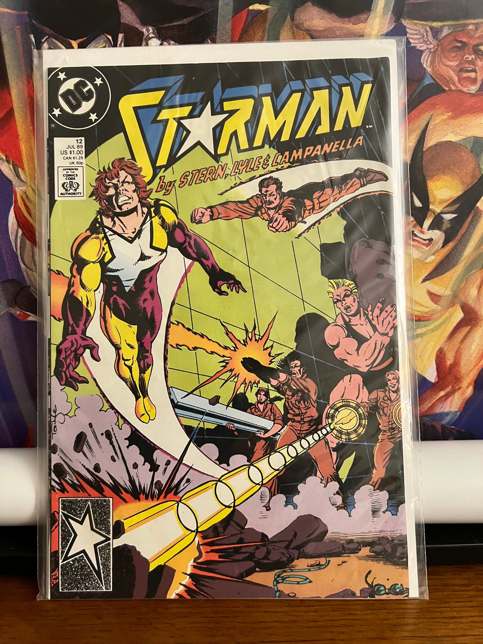 StarMan #12: Title: StarMan #12 Description: Description: Date Period: 1989Materials: DC Comics Reserve: $9.00 Shipping:Domestic: Shipping rates are determined by destinationInternational: Foreign shipping